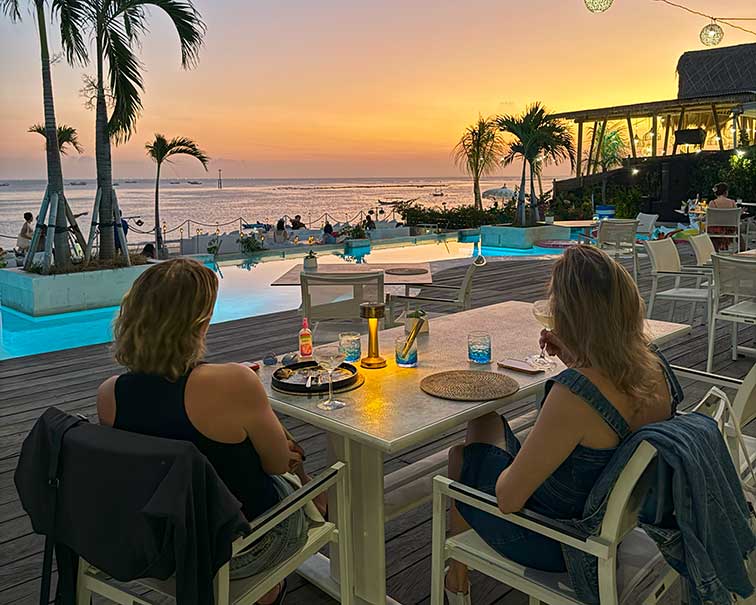 bali fitness retreat, fitness retreat bali, bali retreat, exclusive retreat, bali sunset, bali restaurant